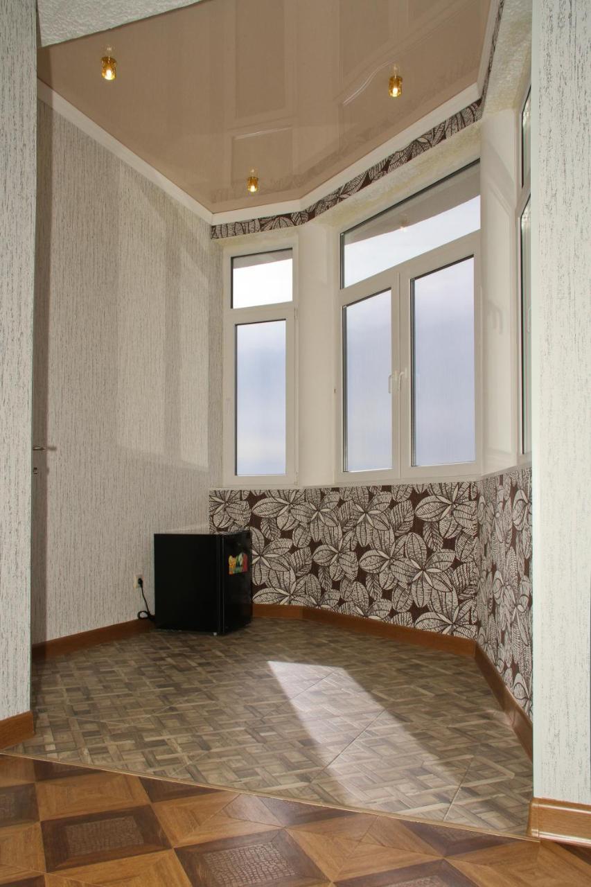 Guest House Vzgorye Gagra Exterior photo